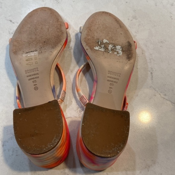 Schultz Kyra Tie-Dye Suede Sculptural Heel Dress Sandals size 6B - Picture 6 of 7